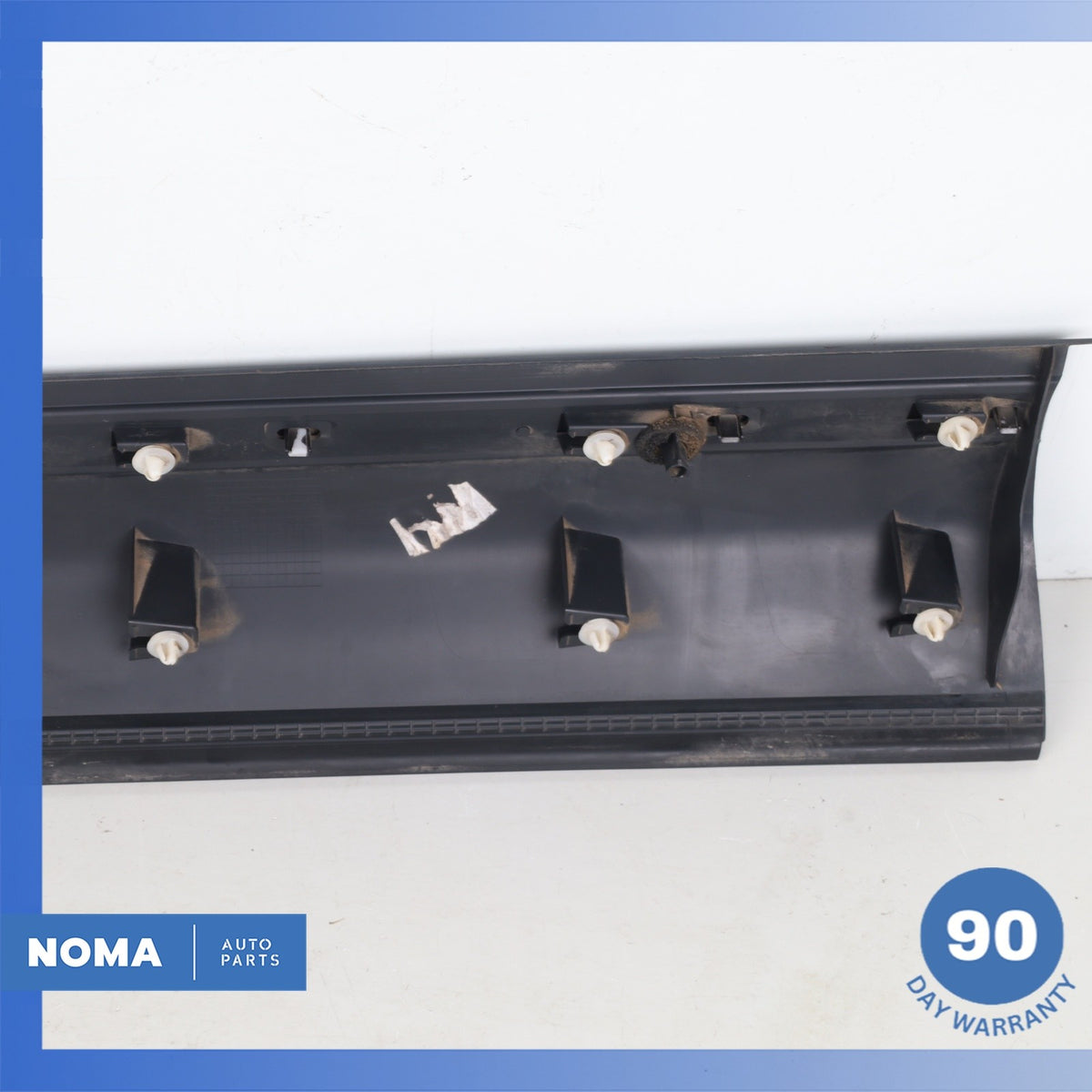12-19 Range Rover Evoque L538 4DR Front Right Door Lower Molding OEM - photo 8