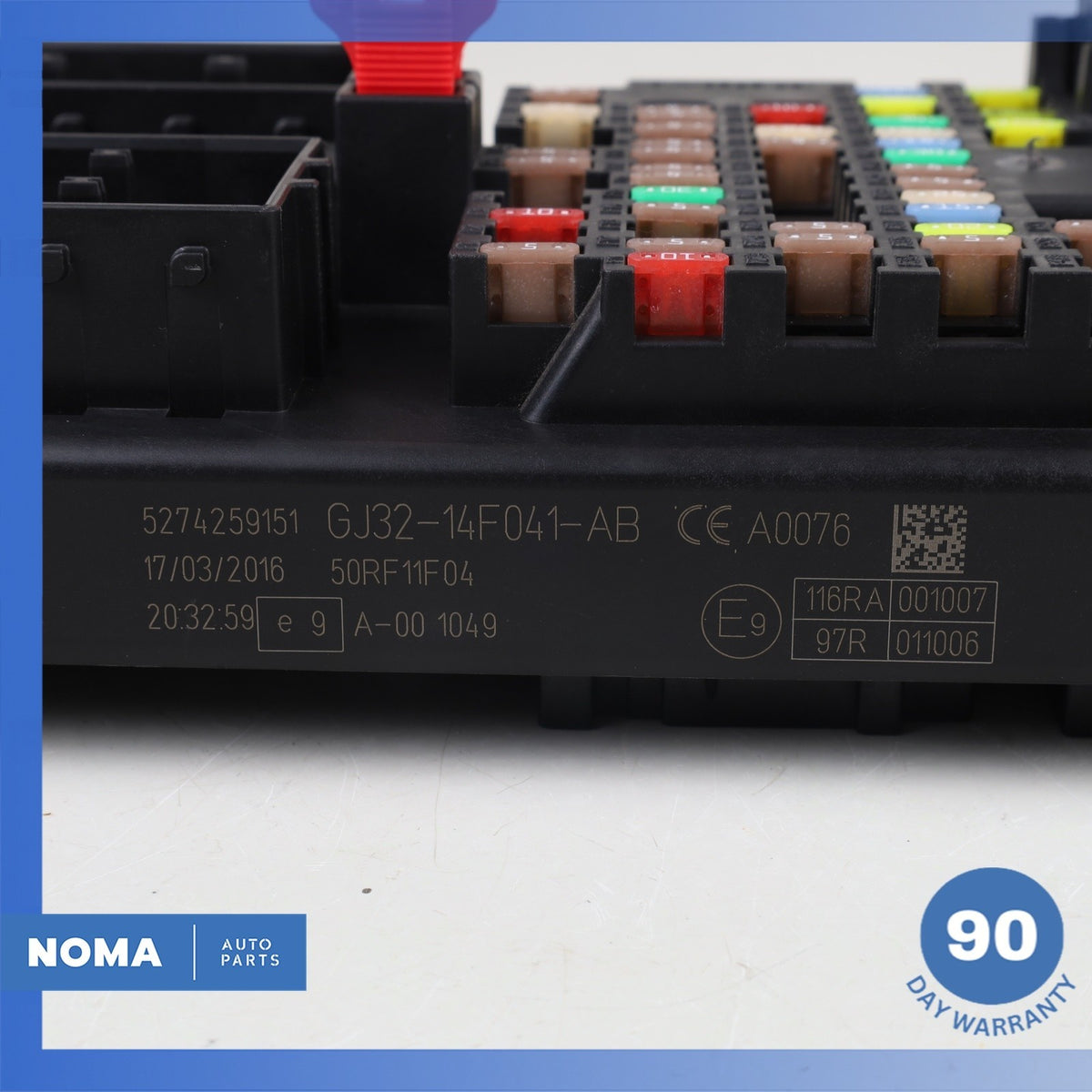 16-19 LR Range Rover Evoque L538 Body Control Module Fuse Relay Box OEM - photo 6