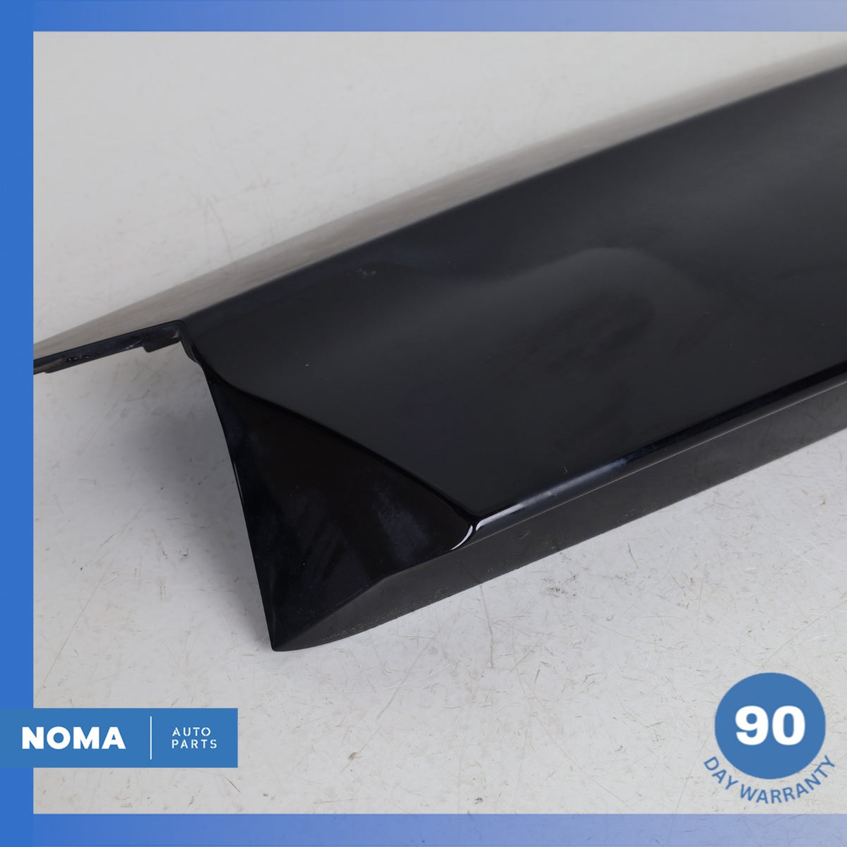 15-23 LR Discovery Sport L550 Rear Right Side Exterior D-Pillar Molding OEM - photo 7