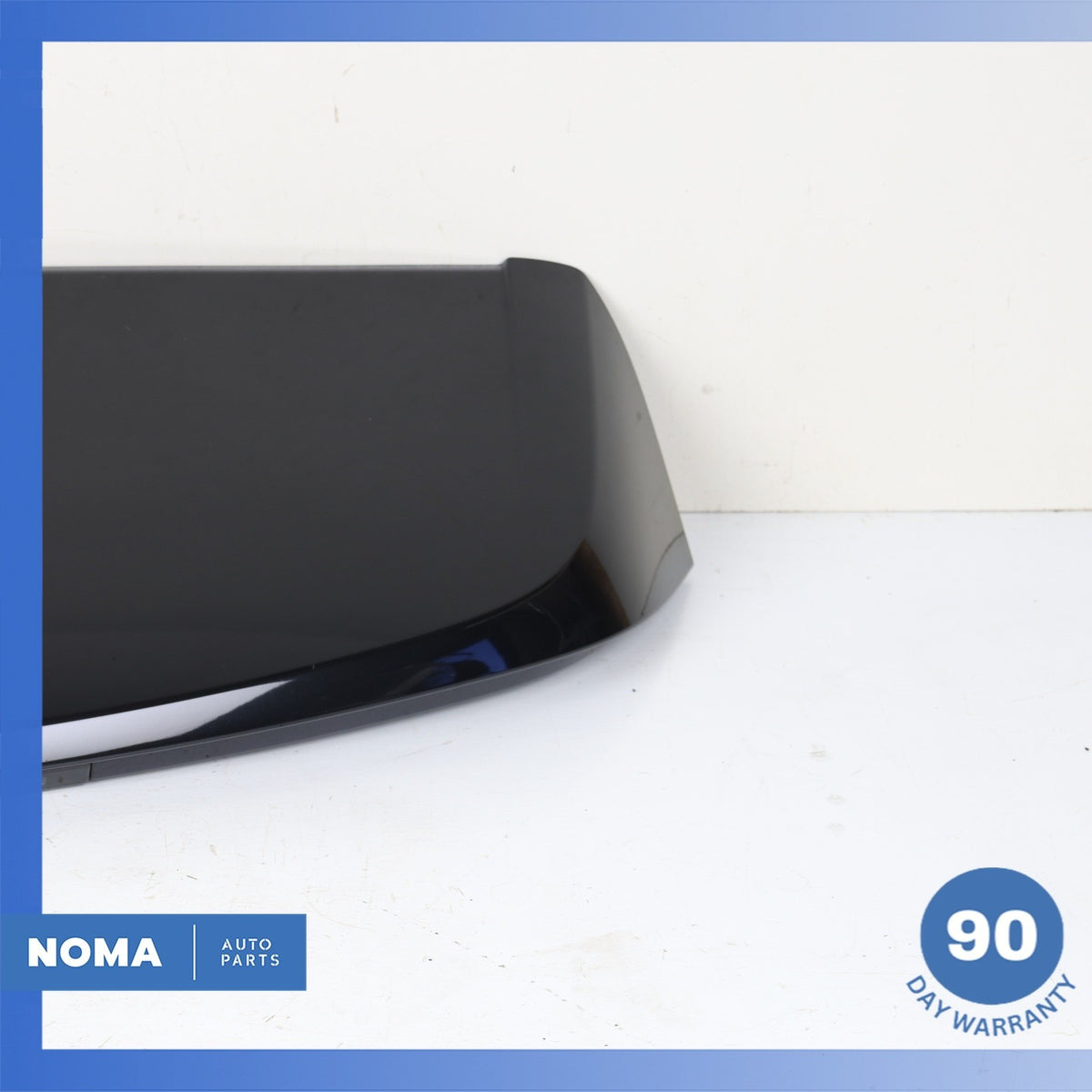 17-19 LR Range Rover Evoque L538 4DR Rear Trunk Spoiler Wing w/ Brake Light OEM - photo 2
