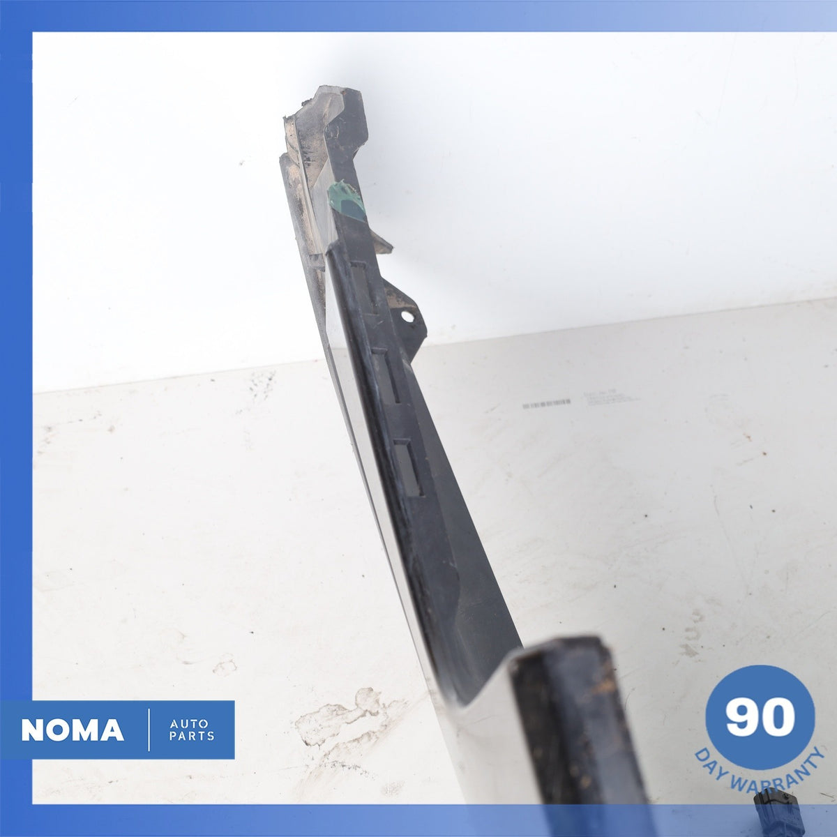 10-16 Land Rover L319 LR4 Rear Bumper Cover Assembly Black OEM - photo 12