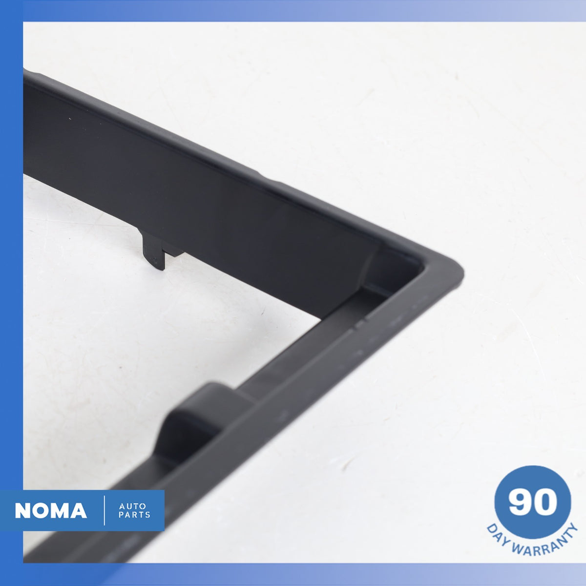 2020 Land Rover Range Rover Evoque L551 Front Center Console Bezel Trim OEM - photo 3