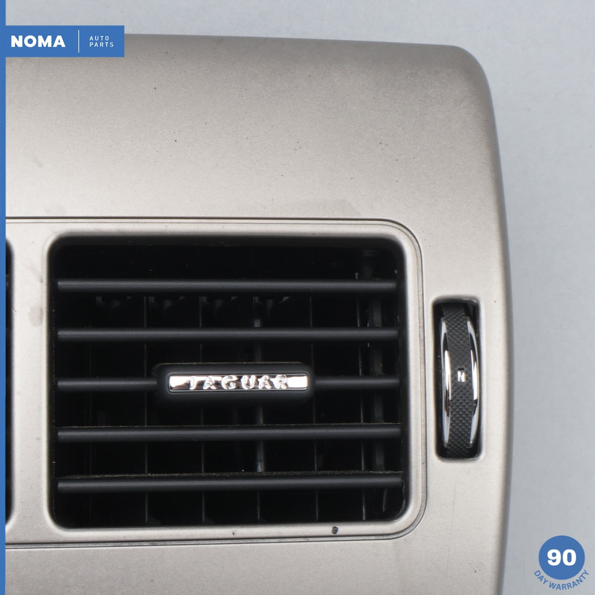 09-11 Jaguar X250 XF XFR Rear Center Console A/C Heater Air Vent OEM - photo 3