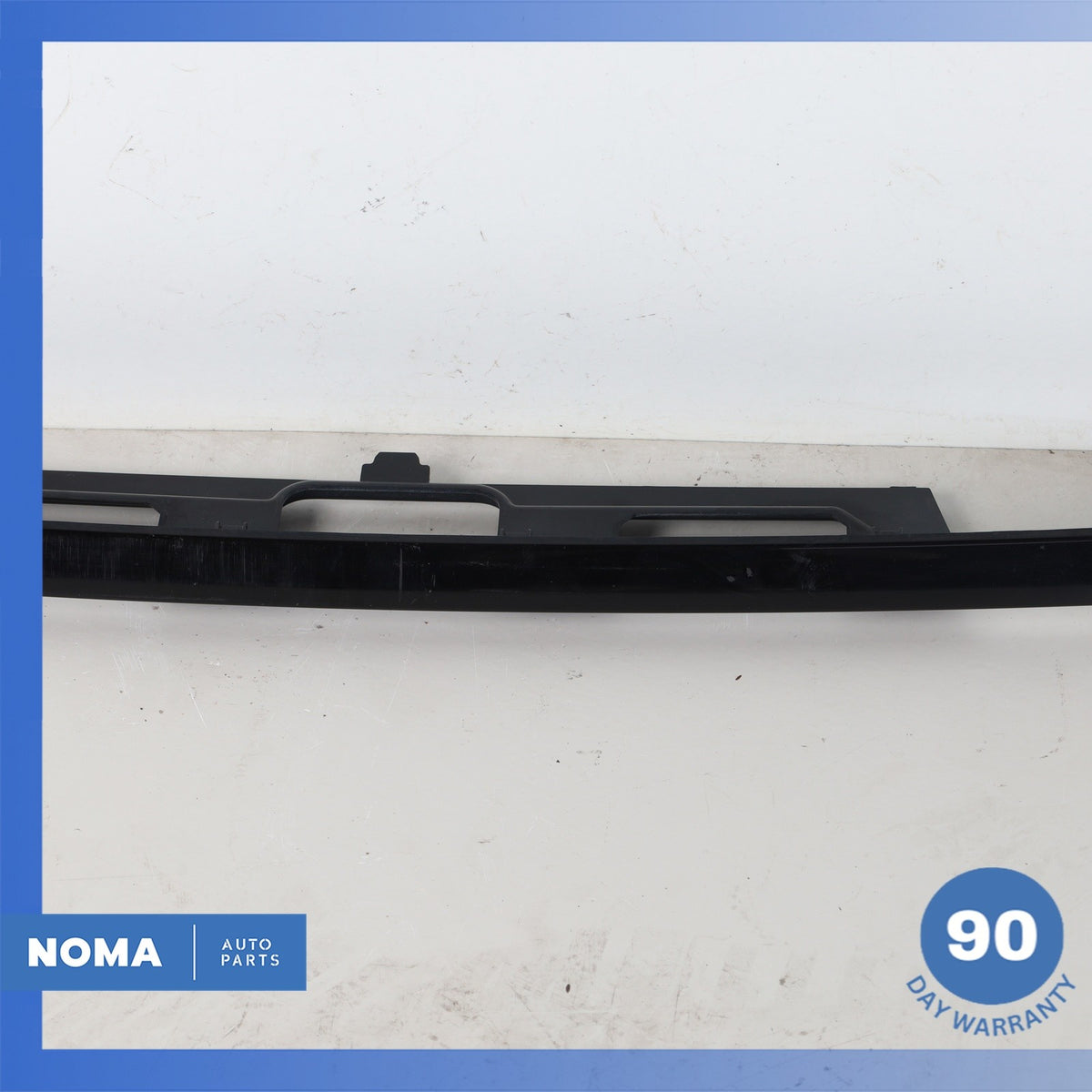 14-22 Range Rover Sport L494 Trunk Bezel License Plate Molding DK6240406DA OEM - photo 4
