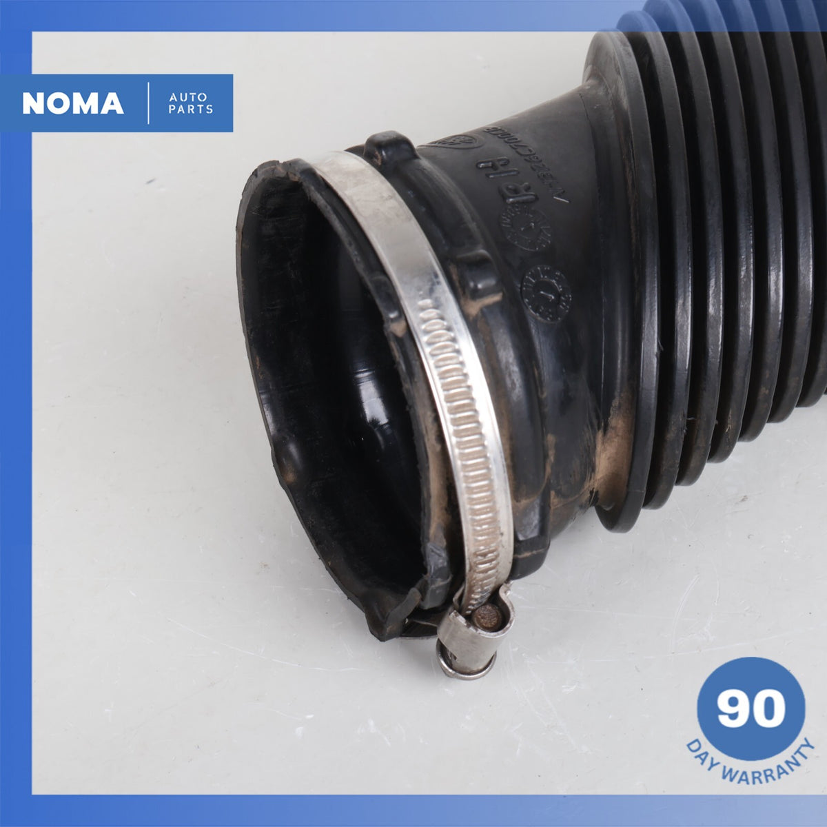 2011 Land Rover LR4 L319 Front Right Passenger Side Air Inlet Tube Pipe Hose OEM - photo 6