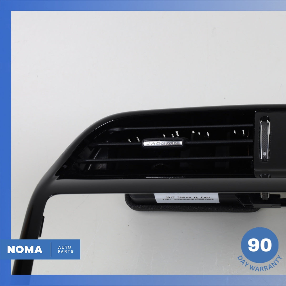 17-20 Jaguar X760 XE F-Pace Front Center Dash Board AC A/C Dual Air Vent OEM - photo 3