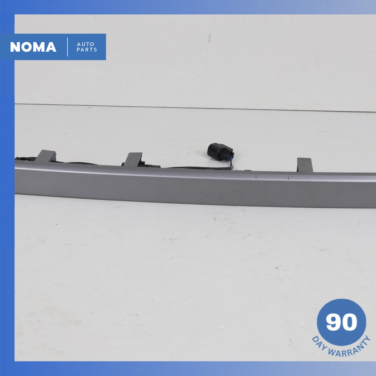 12-15 Range Rover Evoque L538 Rear Trunk Bezel License Plate Light Lamp Trim OEM - photo 4