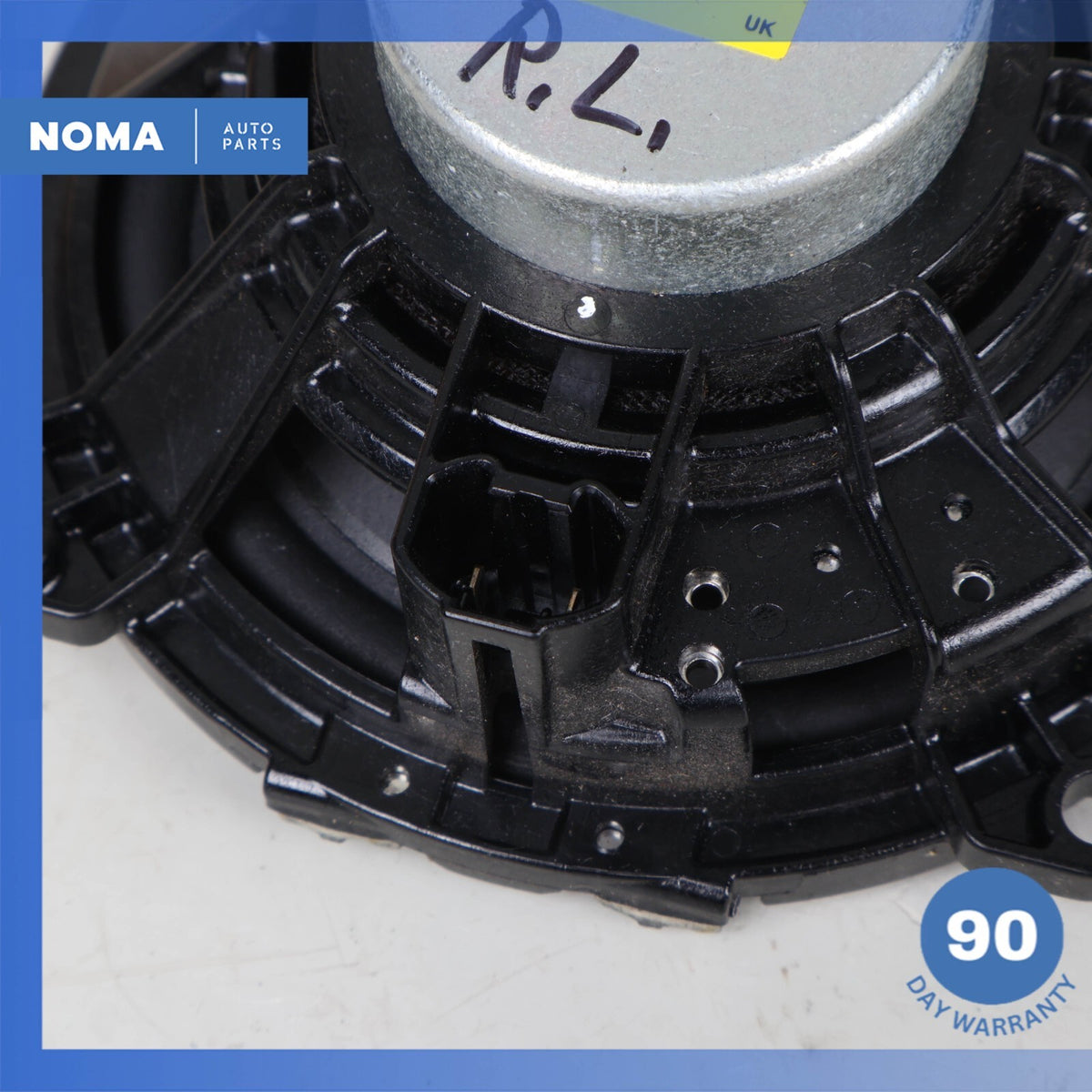 2010 Land Rover Range Rover L322 Rear Left or Right D-Pillar Speaker OEM - photo 6