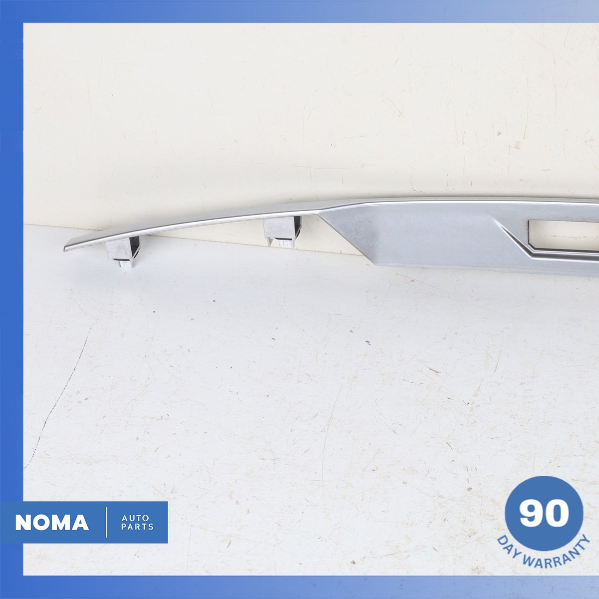 14-22 LR Range Rover Sport L494 Trunk Bezel License Plate Light Lamp Trim OEM - photo 11