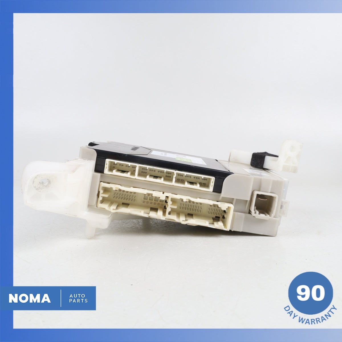 Lexus ZWA10 CT200h Multiplex Network Control Module w/ Fusebox OEM - photo 10