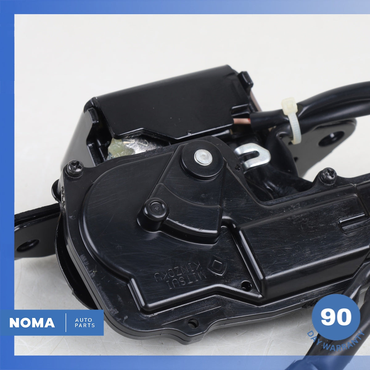 Lexus ZWA10 CT200h Trunk Boot Lock Latch Actuator 69350-47040 OEM - photo 5