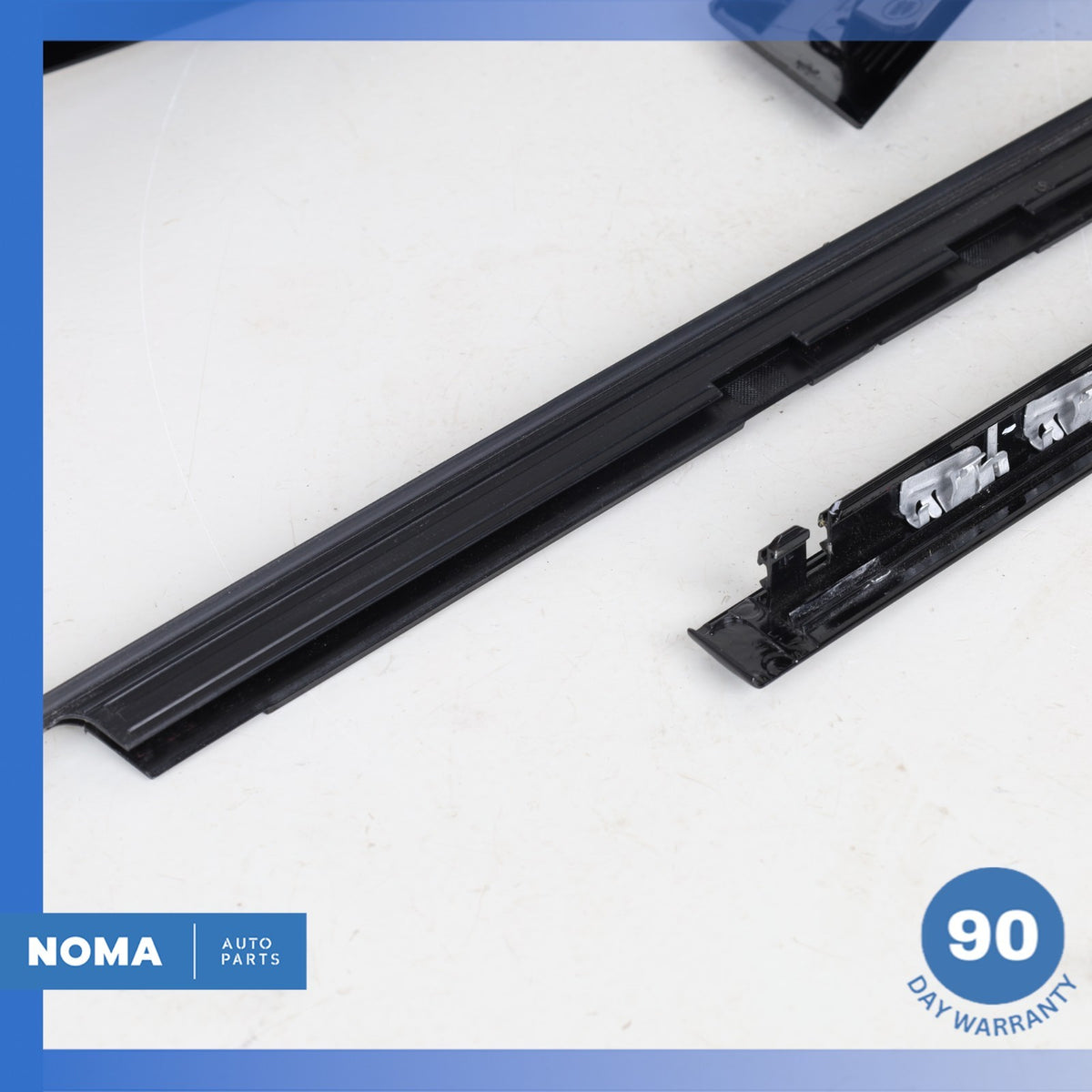 20-23 Range Rover Evoque L551 Rear Right Outer Door Window Molding Set OEM - photo 13