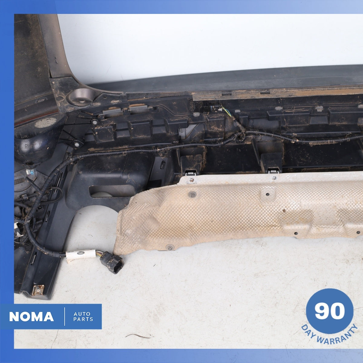 16-19 LR Range Rover Evoque L538 Rear Bumper Cover Panel Assembly Brown OEM - photo 18
