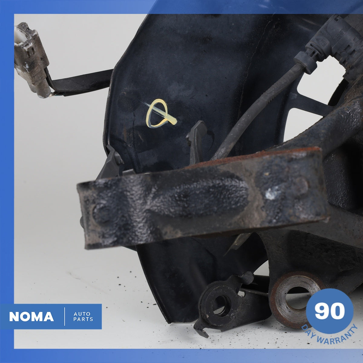 04-08 Lexus MHU33 RX400h RX350 Front Right Spindle Knuckle Hub w/ Shield OEM - photo 13
