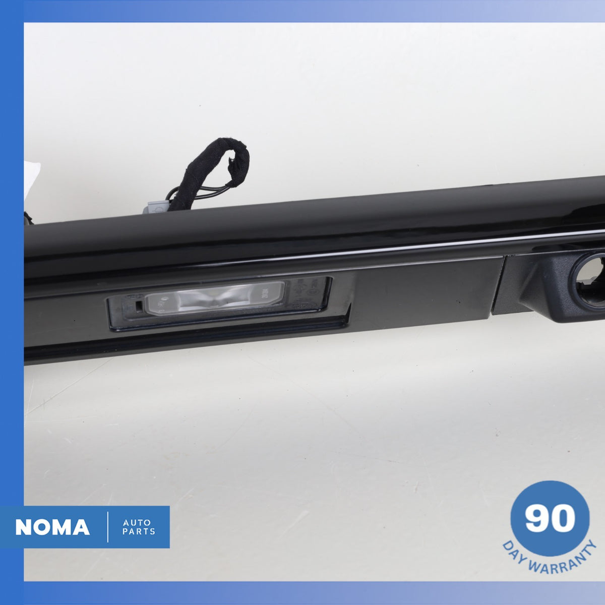 15-19 LR Discovery Sport L550 Rear Trunk Bezel License Plate Light Lamp Trim OEM - photo 8