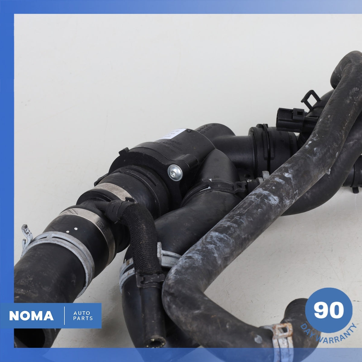 2014 Land Rover Range Rover Sport L494 Engine Thermostat Housing 8W938555AE OEM - photo 5