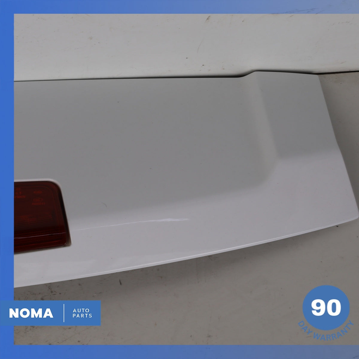 10-12 LR Range Rover L322 Rear Trunk Spoiler Wing w/ Brake Light White OEM - photo 2