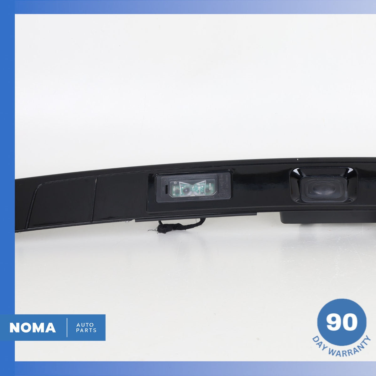 15-19 LR Discovery Sport L550 Rear Trunk Bezel License Plate Light Lamp Trim OEM - photo 4