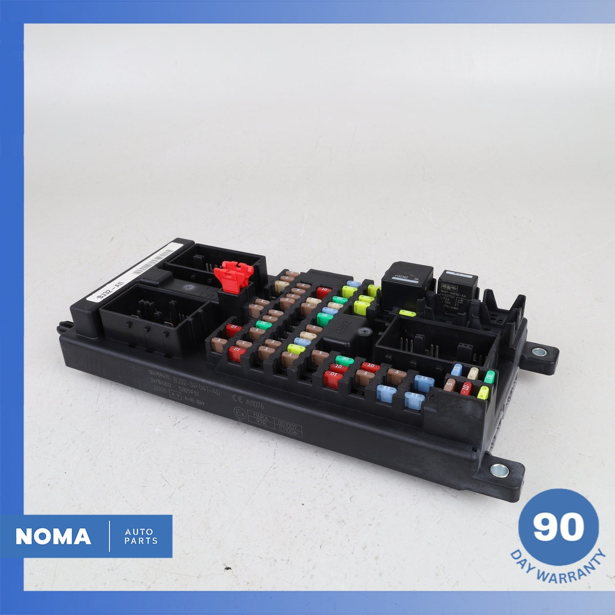 12-13 LR Range Rover Evoque L538 Body Control Module Fuse Relay Box OEM - photo 2