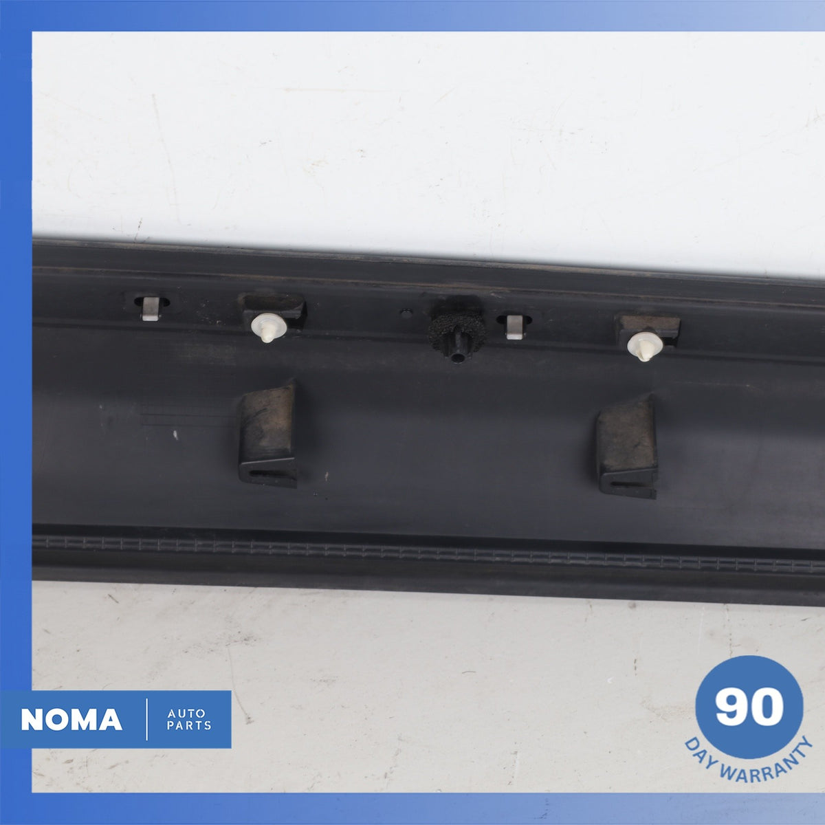 12-19 Range Rover Evoque L538 4DR Front Left Door Lower Molding LR045548 OEM - photo 8
