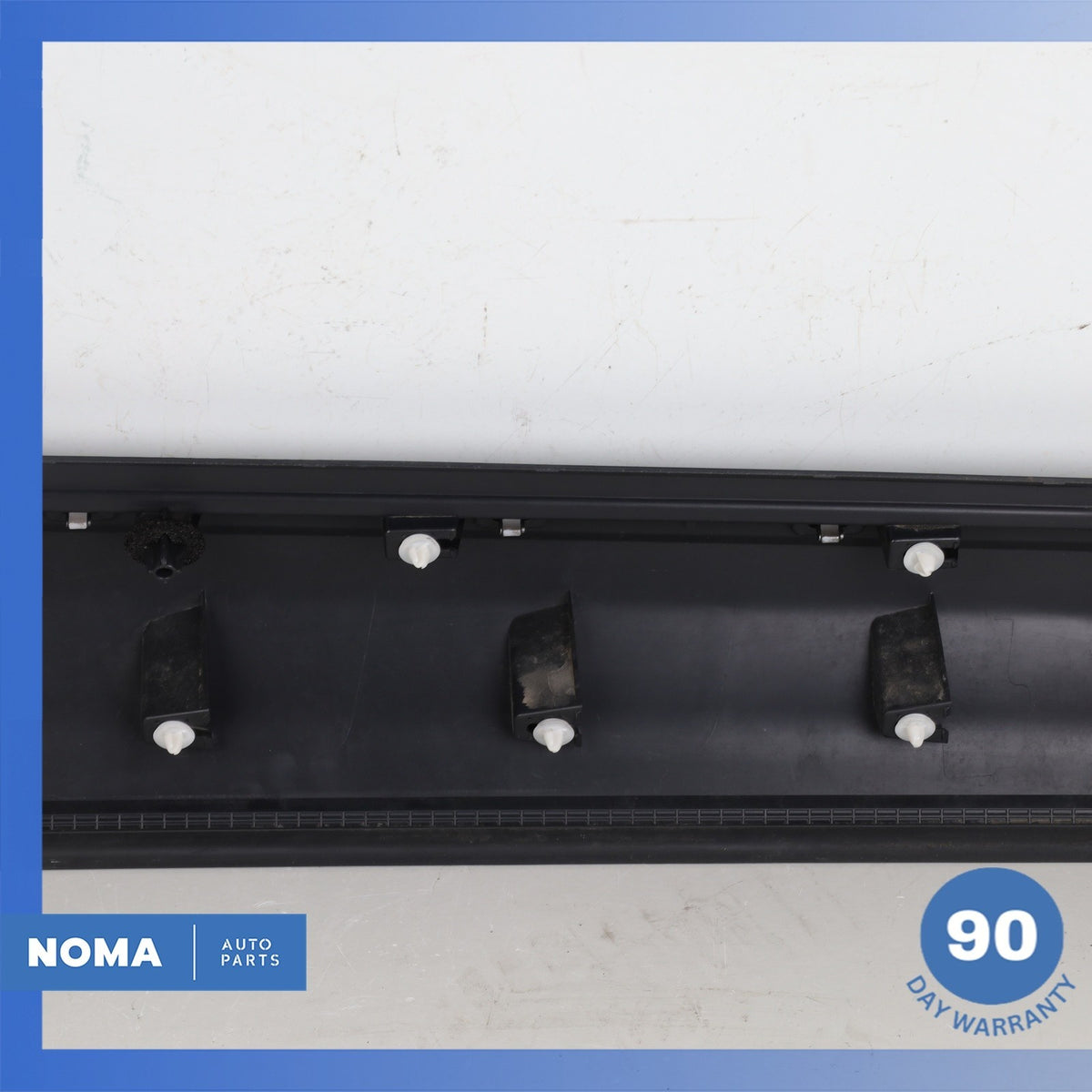 12-17 Range Rover Evoque L538 3DR Front Left Door Lower Molding BJ3221065AG OEM - photo 8