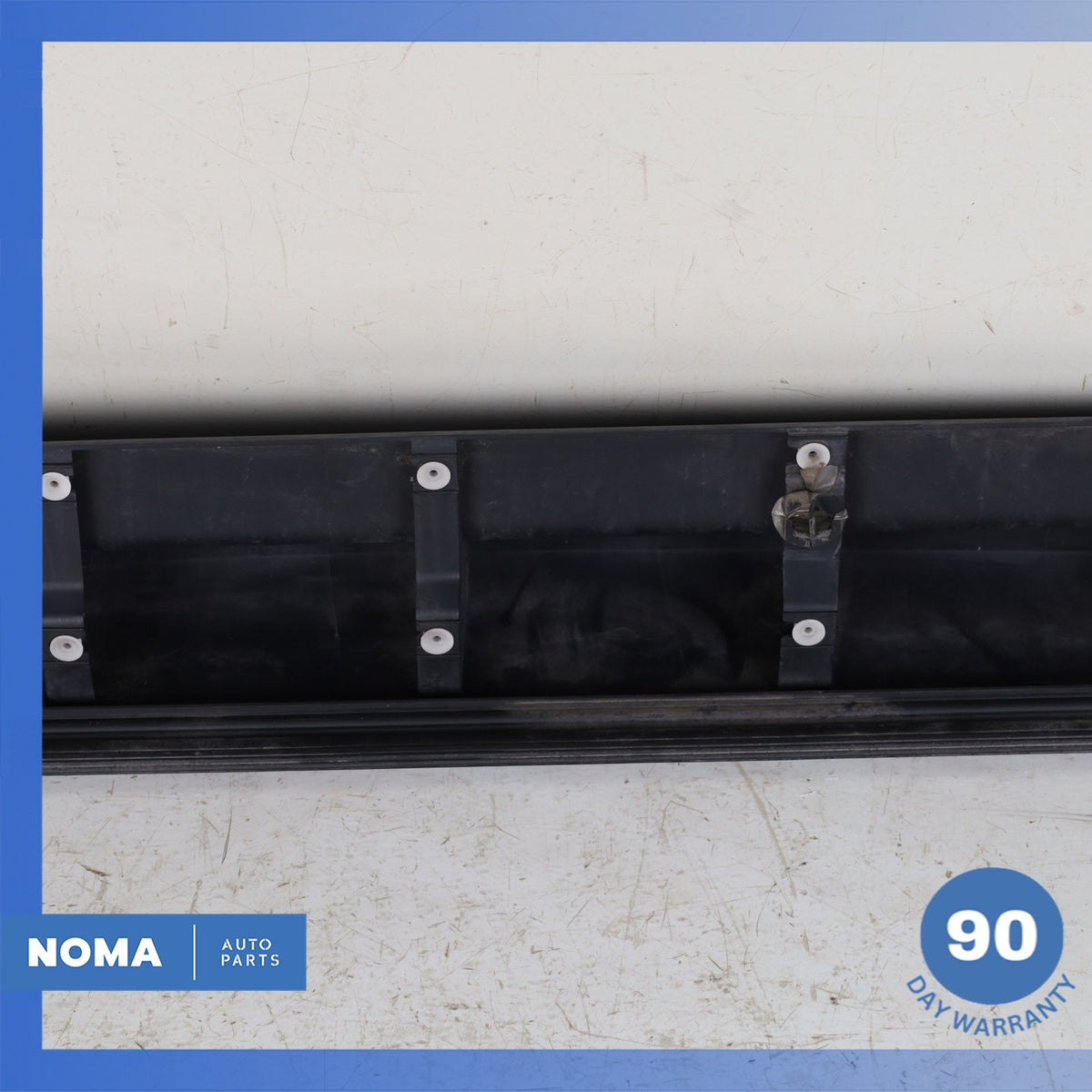 10-13 Land Rover Range Rover Sport L320 Front Right Side Door Lower Molding OEM - photo 7