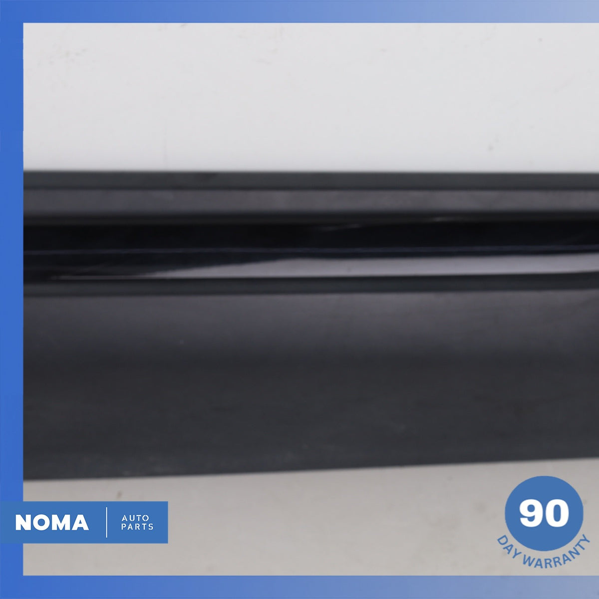 12-19 Range Rover Evoque L538 4DR Front Right Door Lower Molding OEM - photo 3