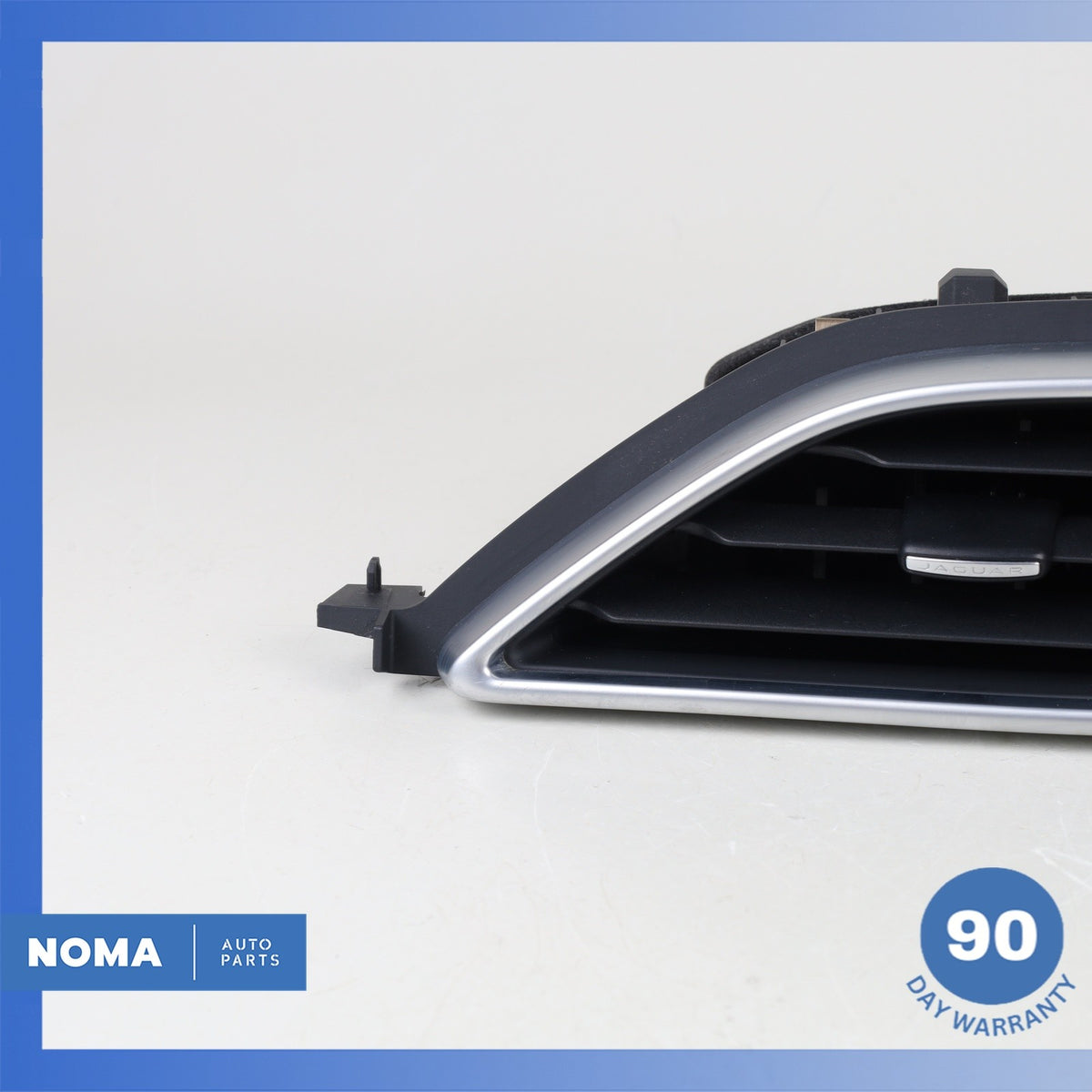 17-20 Jaguar X760 XE F-Pace Front Center Dash Board AC A/C Dual Air Vent Set OEM - photo 5