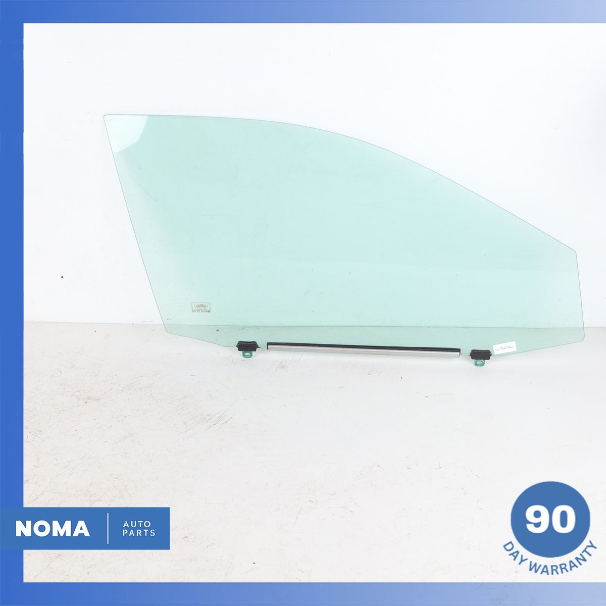 04-08 Lexus GSU30L RX330 Front Right Door Window Glass OEM - photo 1