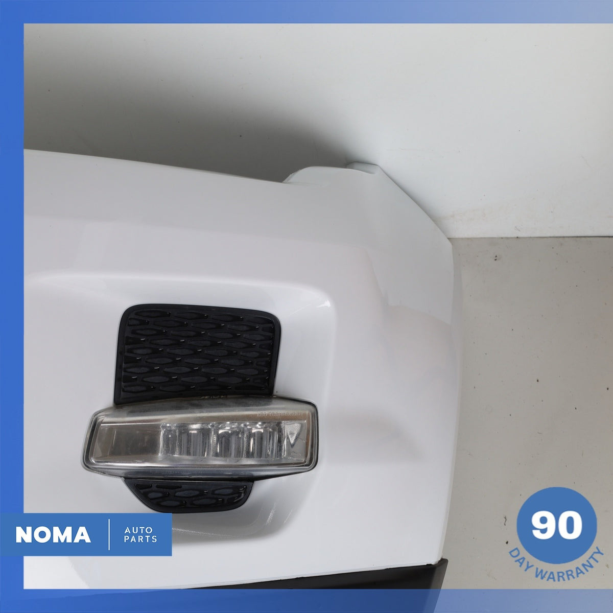 12-15 LR Range Rover Evoque L538 Front Bumper Cover Panel Assembly White OEM - photo 2