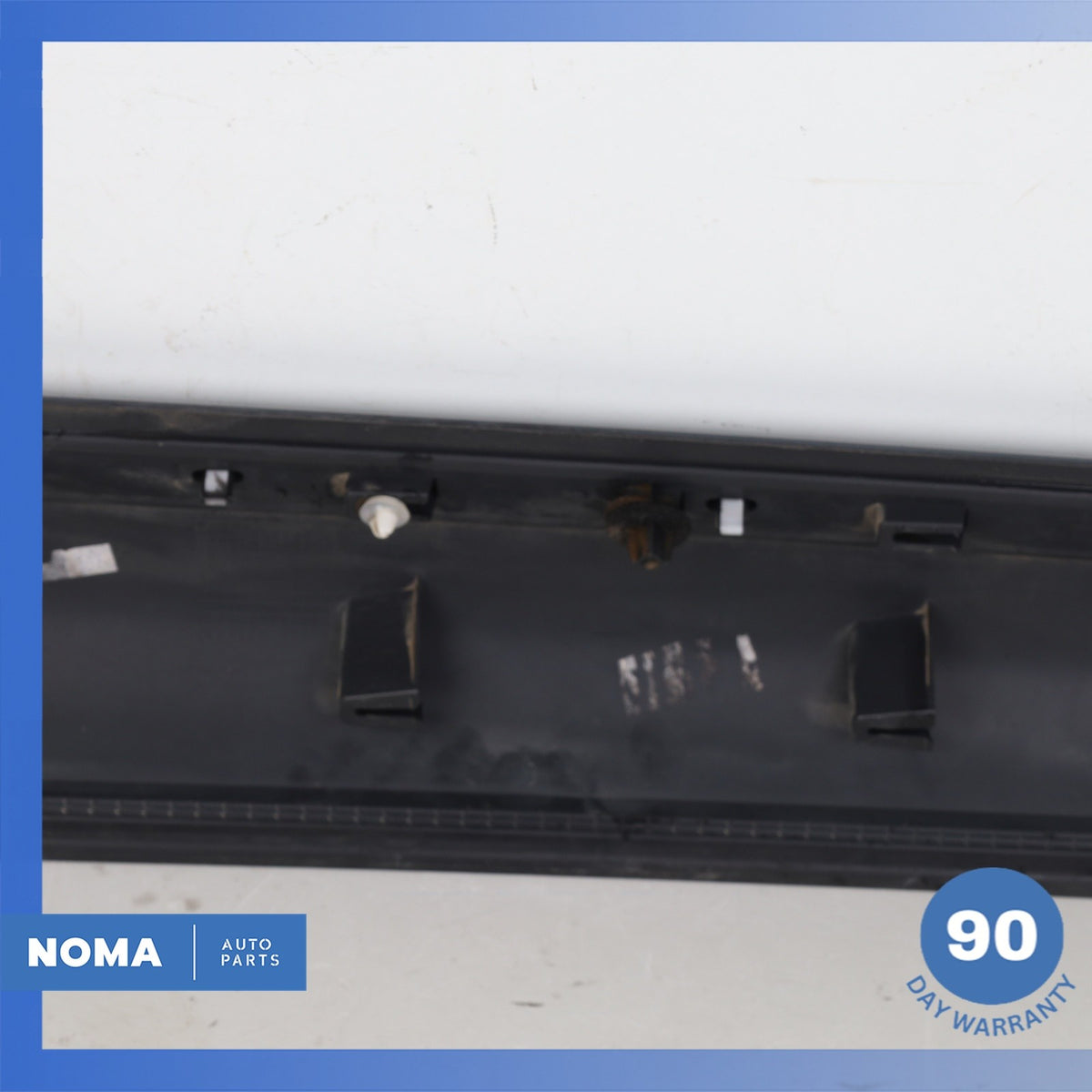 12-19 Range Rover Evoque L538 4DR Front Left Door Lower Molding BJ3221065BJ OEM - photo 8