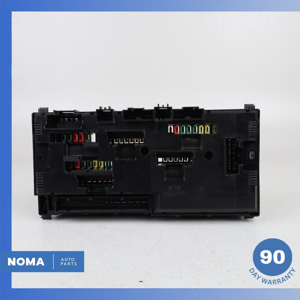 BMW F10 550i Front Terminal Junction Relay Fuse Box 61149252815 OEM - photo 8