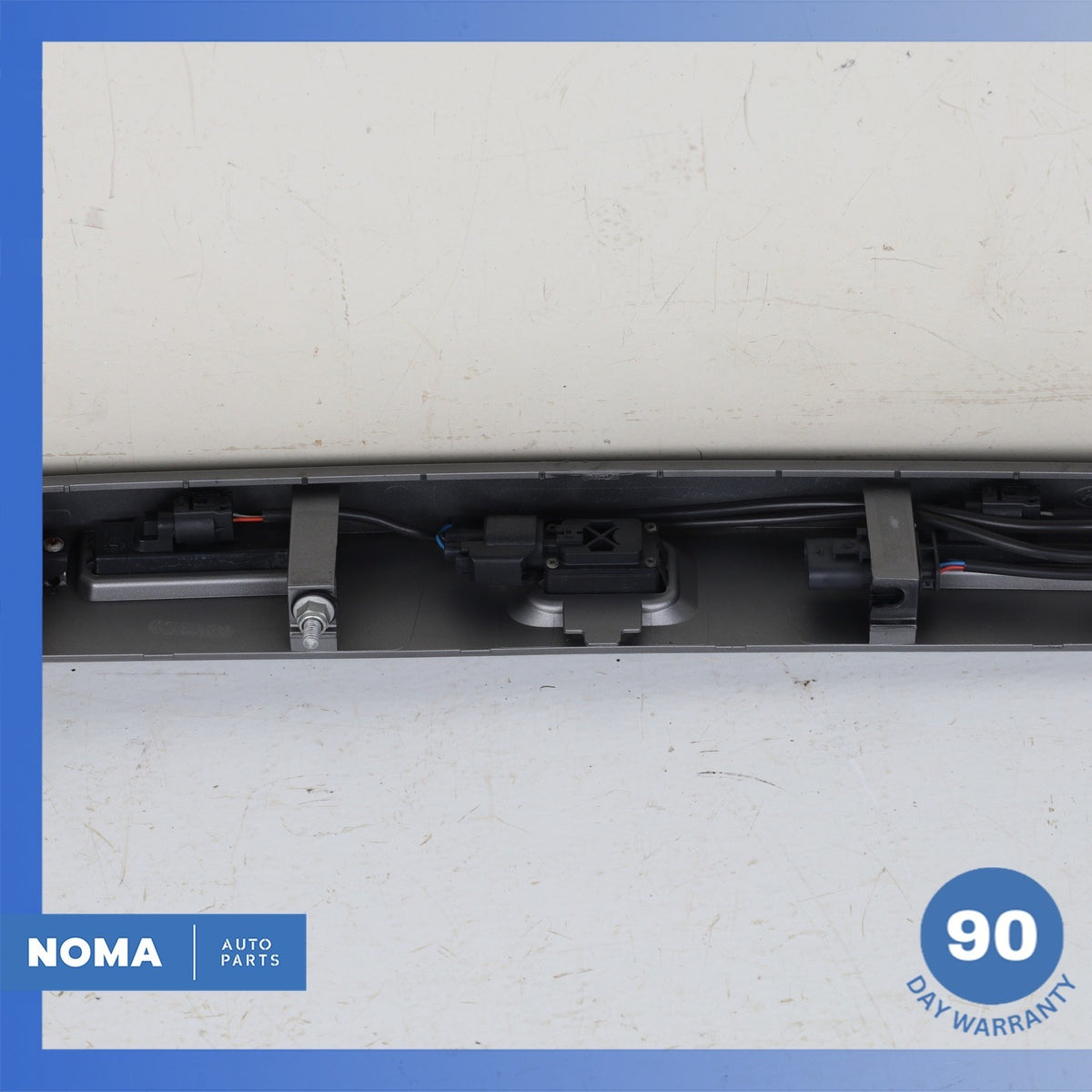 16-17 Range Rover Evoque L538 Rear Trunk Bezel License Plate Light Lamp Trim OEM - photo 10