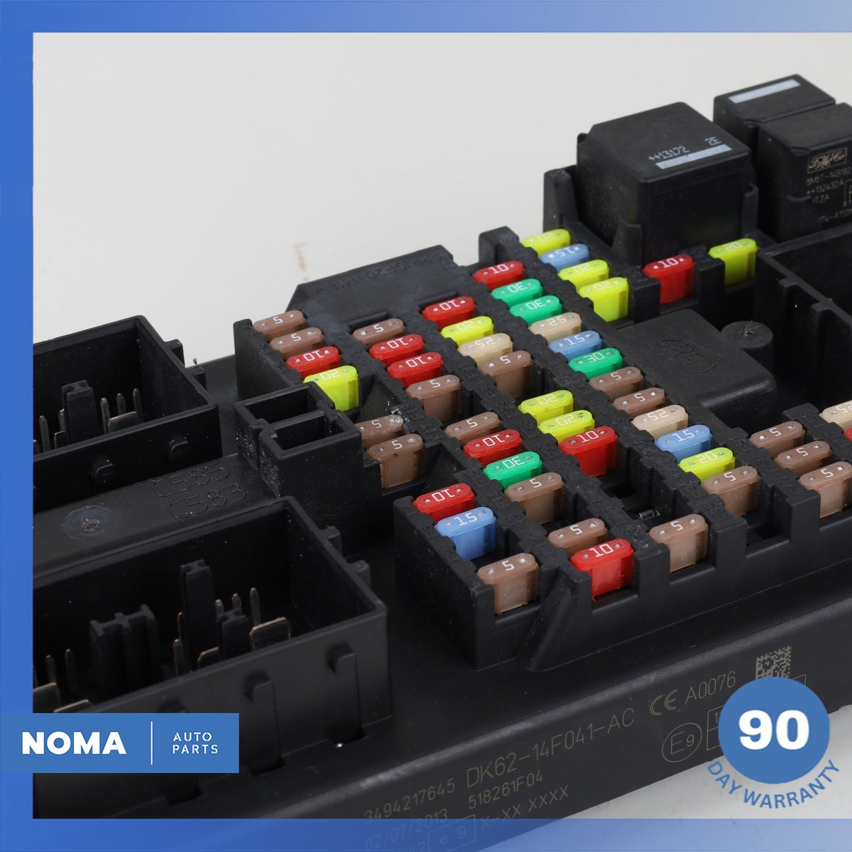 Land Rover Range Rover Sport L494 Body Control Module Fuse Relay Box OEM 93k - photo 4