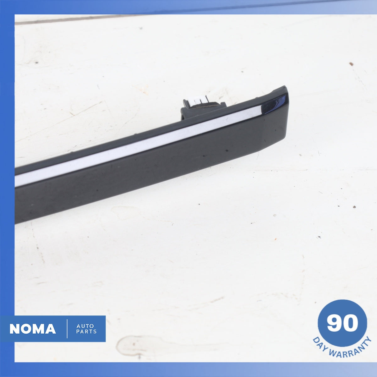 12-15 Range Rover Evoque L538 Rear Trunk Bezel License Plate Light Lamp Trim OEM - photo 2