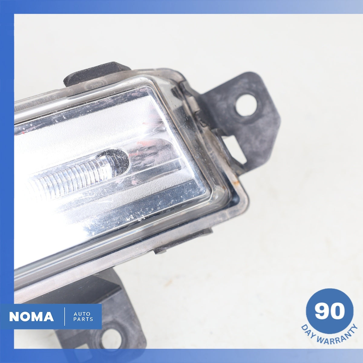 17-23 Jaguar X761 F-Pace Front Left Side Fog Light Lamp HK8315201AB OEM - photo 2