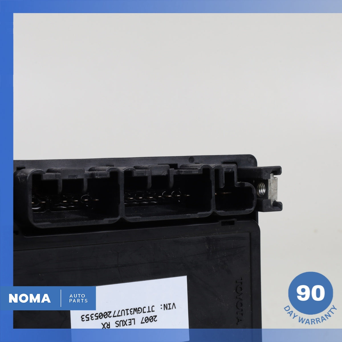 06-08 Lexus MHU33L RX400h Engine Room Junction Fusebox Fuse Box OEM - photo 9