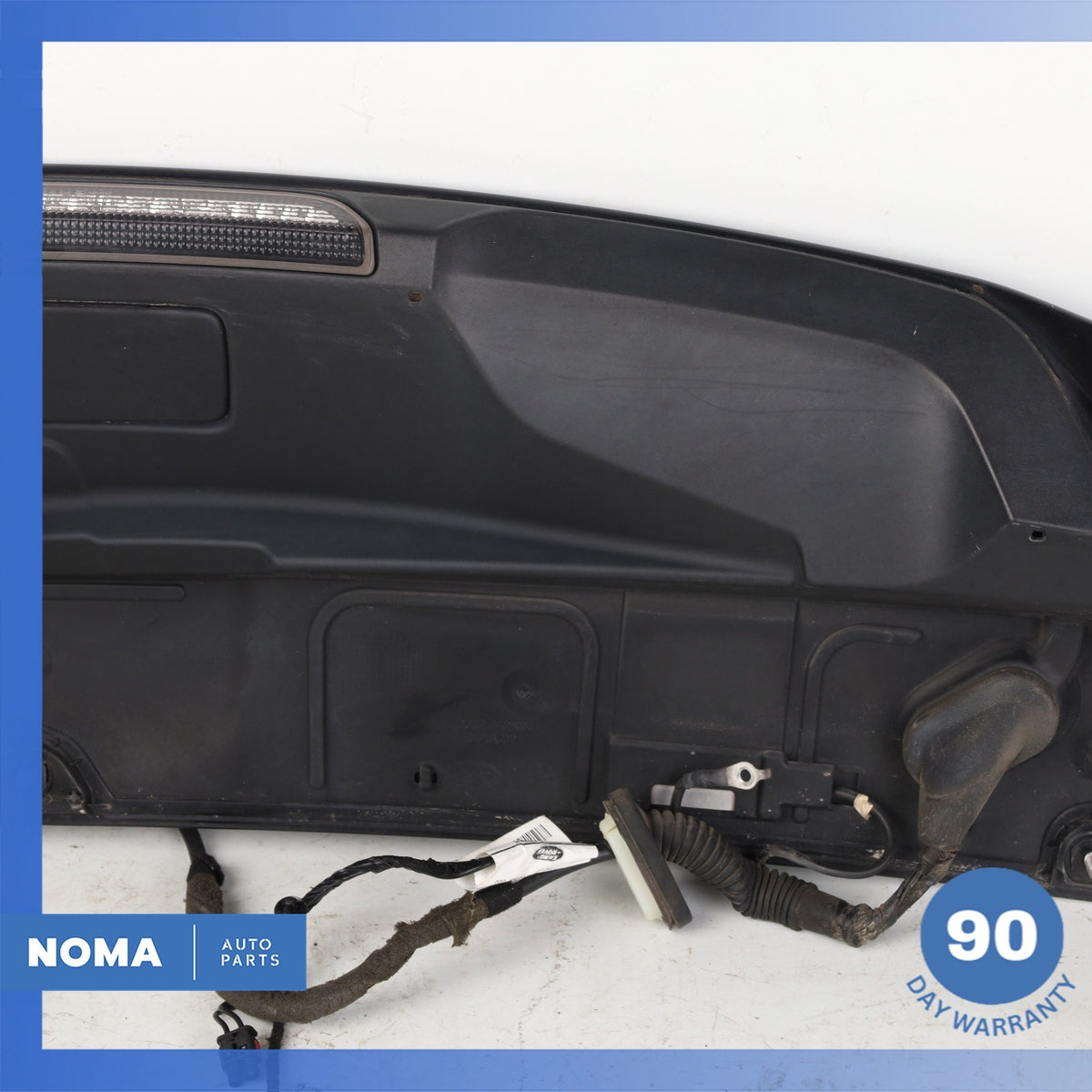 12-16 LR Range Rover Evoque L538 4DR Rear Trunk Spoiler Wing w/ Brake Light OEM - photo 8