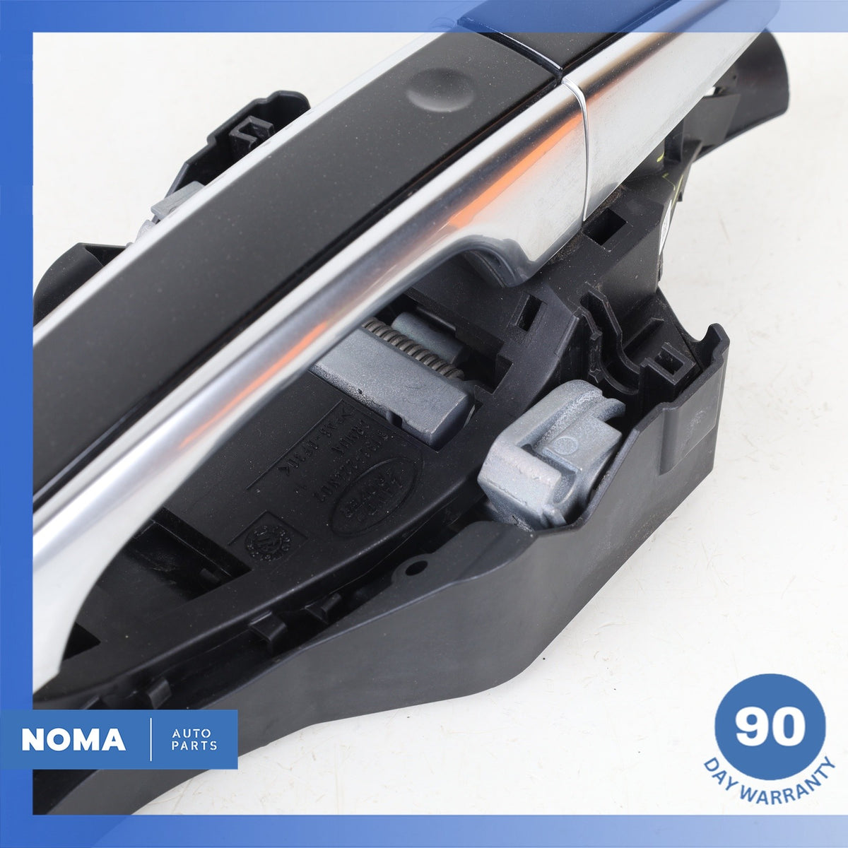 LR Discovery Sport L550 Front Right Passenger Door Handle Black OEM 54k - photo 9