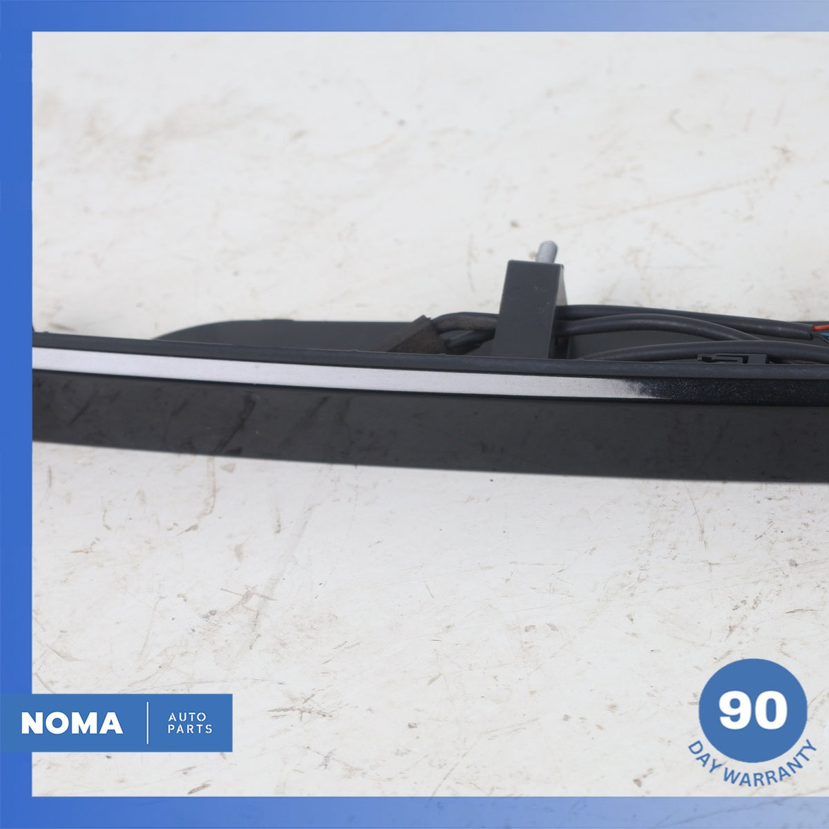 12-15 Range Rover Evoque L538 Rear Trunk Bezel License Plate Light Lamp Trim OEM - photo 6