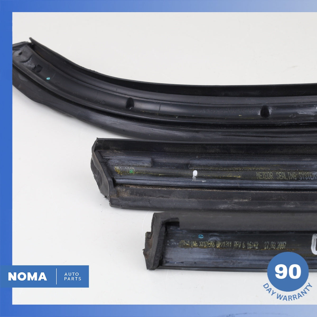 03-08 BMW E85 Z4 Convertible Top Roof Left Side Outside Molding Seal Set OEM - photo 6