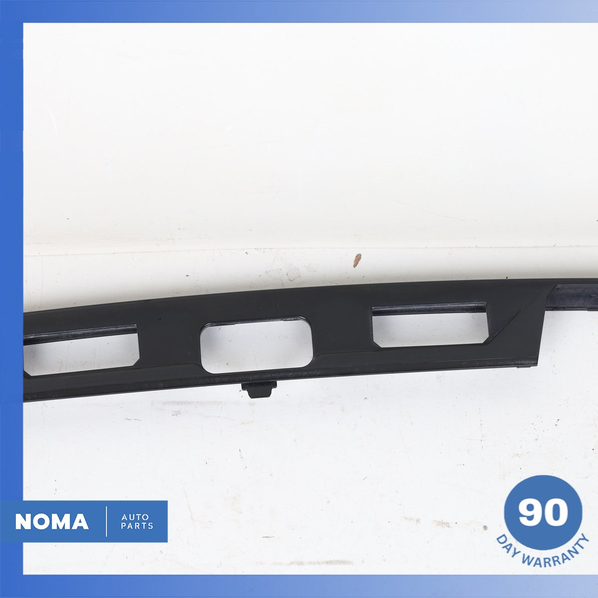 14-22 Range Rover Sport L494 Trunk Bezel License Plate Molding DK6240406DA OEM - photo 9