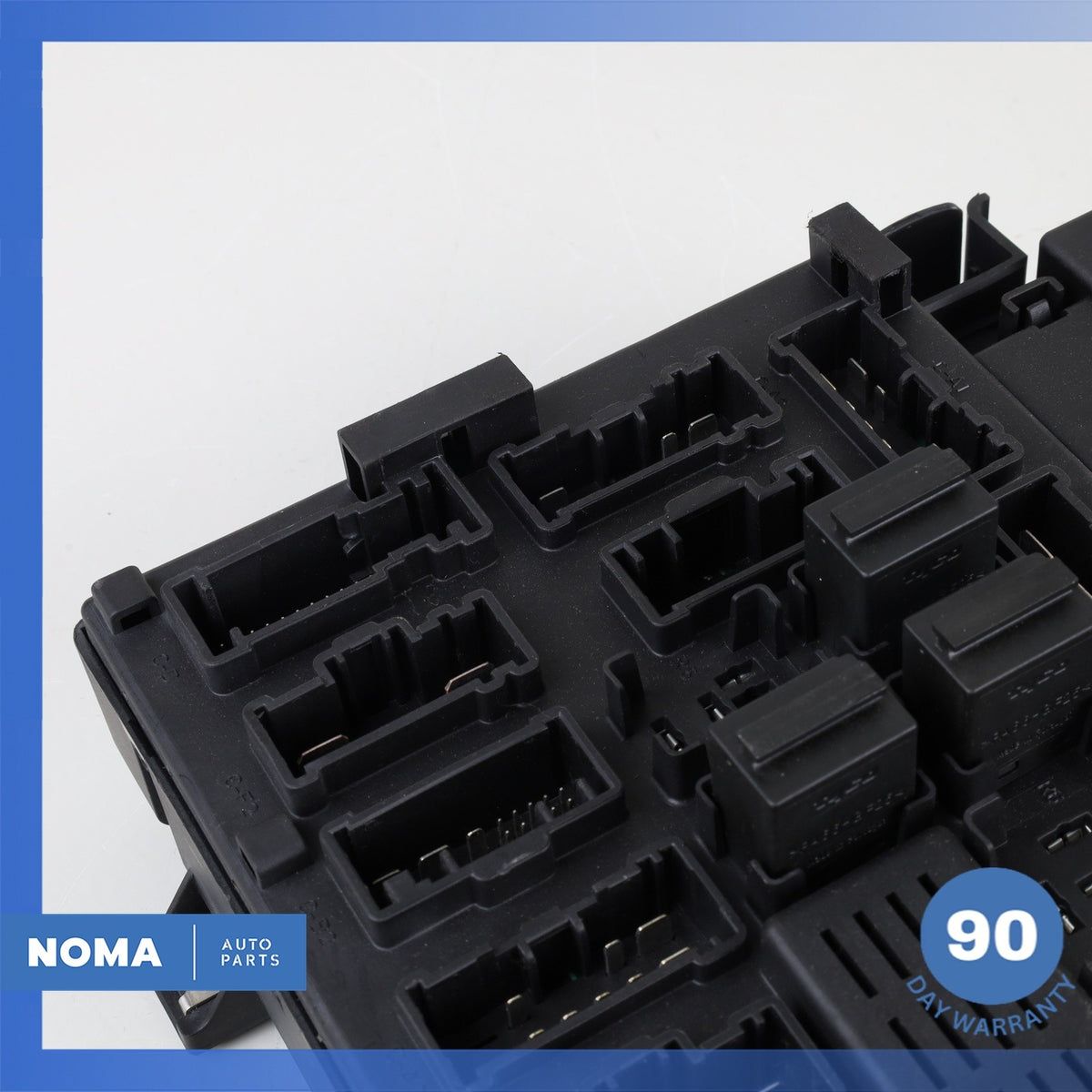 03-08 BMW E85 Z4 Engine Motor Relay Junction Terminal Fusebox Fuse Box OEM - photo 17