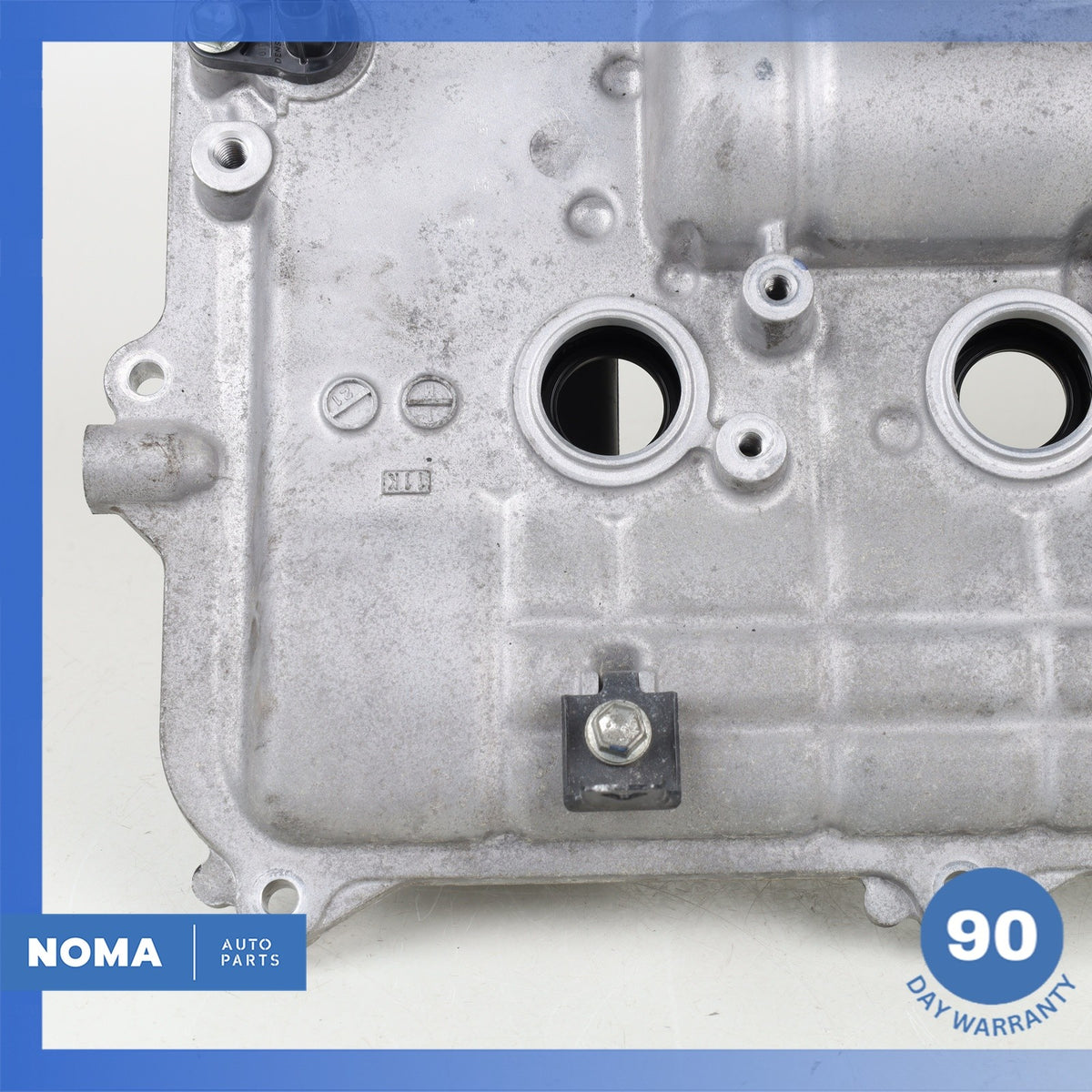 10-17 Lexus ZWA10 CT200h Engine Cylinder Head Cover Panel OEM - photo 8