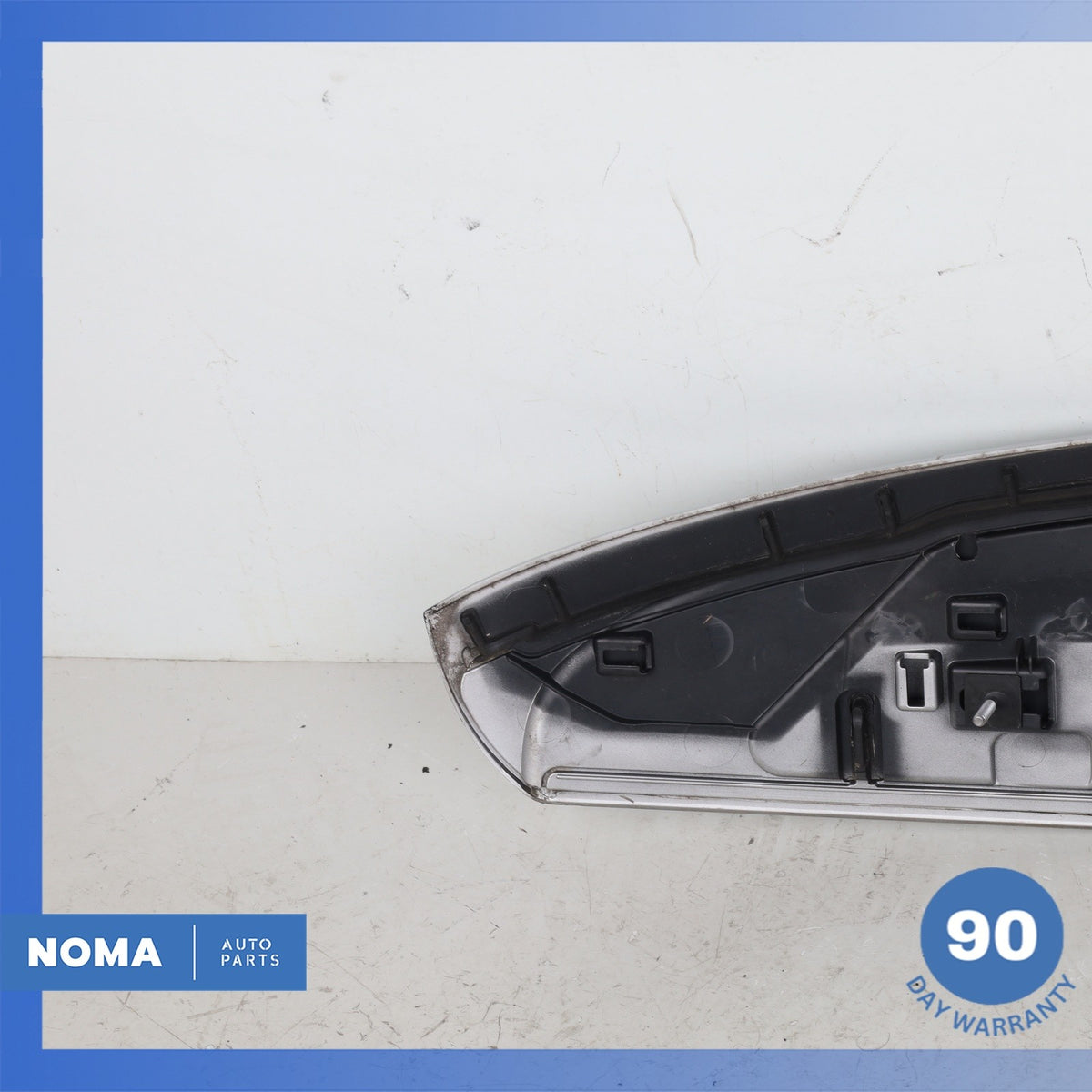 BMW F07 535i 550i GT Trunk Boot Upper Spoiler Cover Panel Silver OEM - photo 12