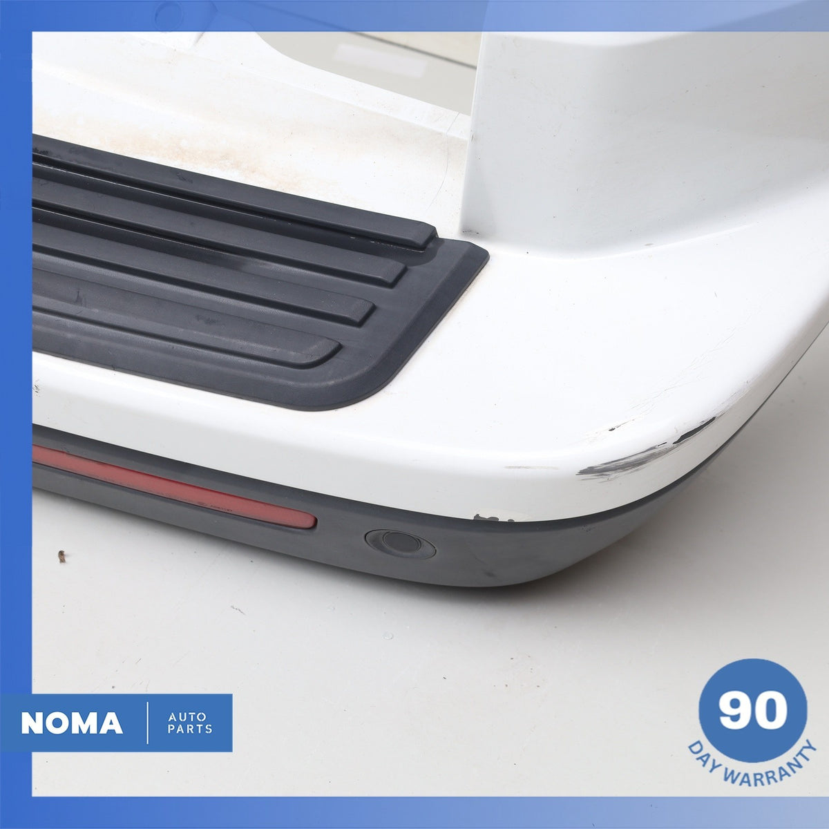 10-16 Land Rover L319 LR4 Rear Bumper Cover Assembly White OEM - photo 5