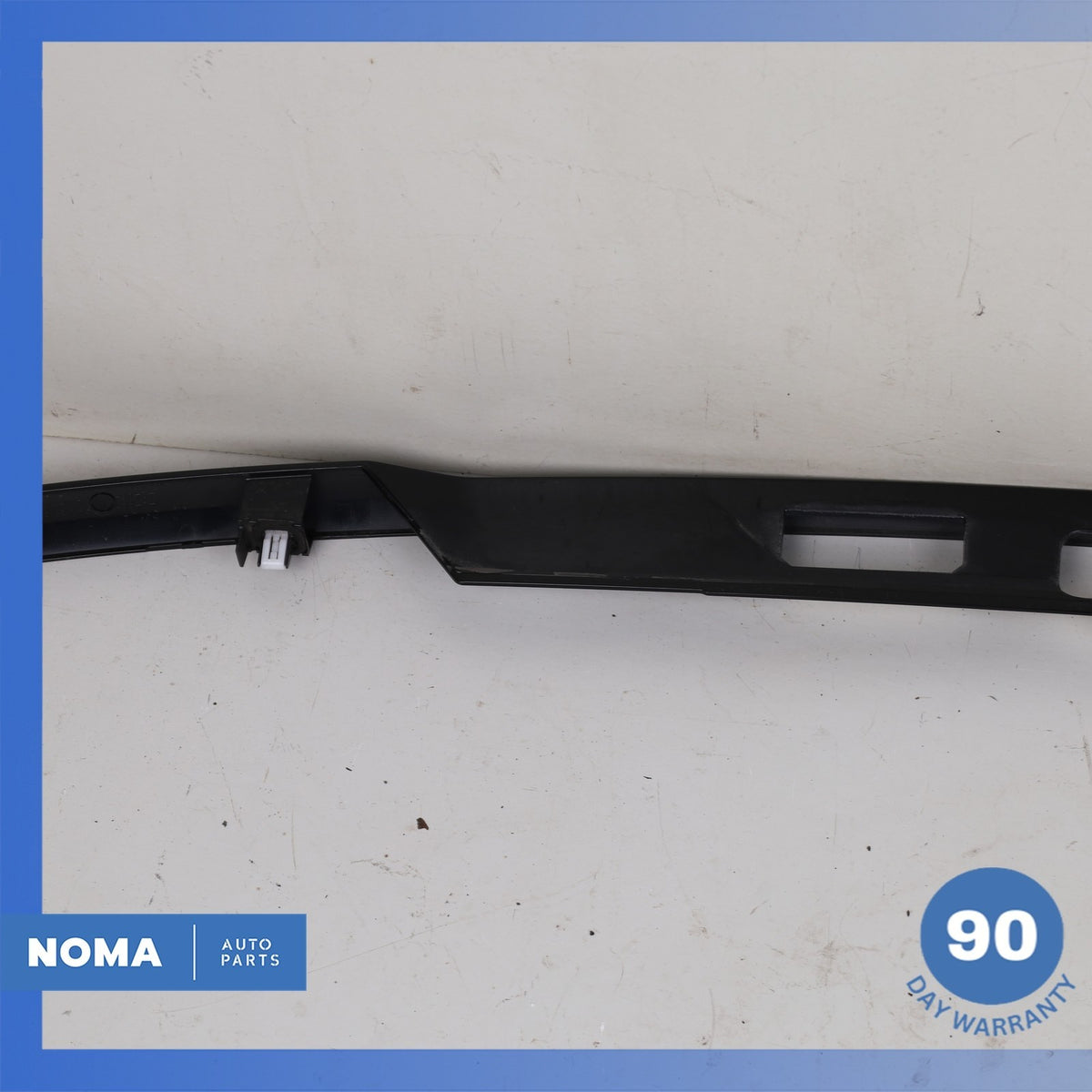 14-22 Range Rover Sport L494 Trunk Bezel License Plate Molding DK6240406DA OEM - photo 9