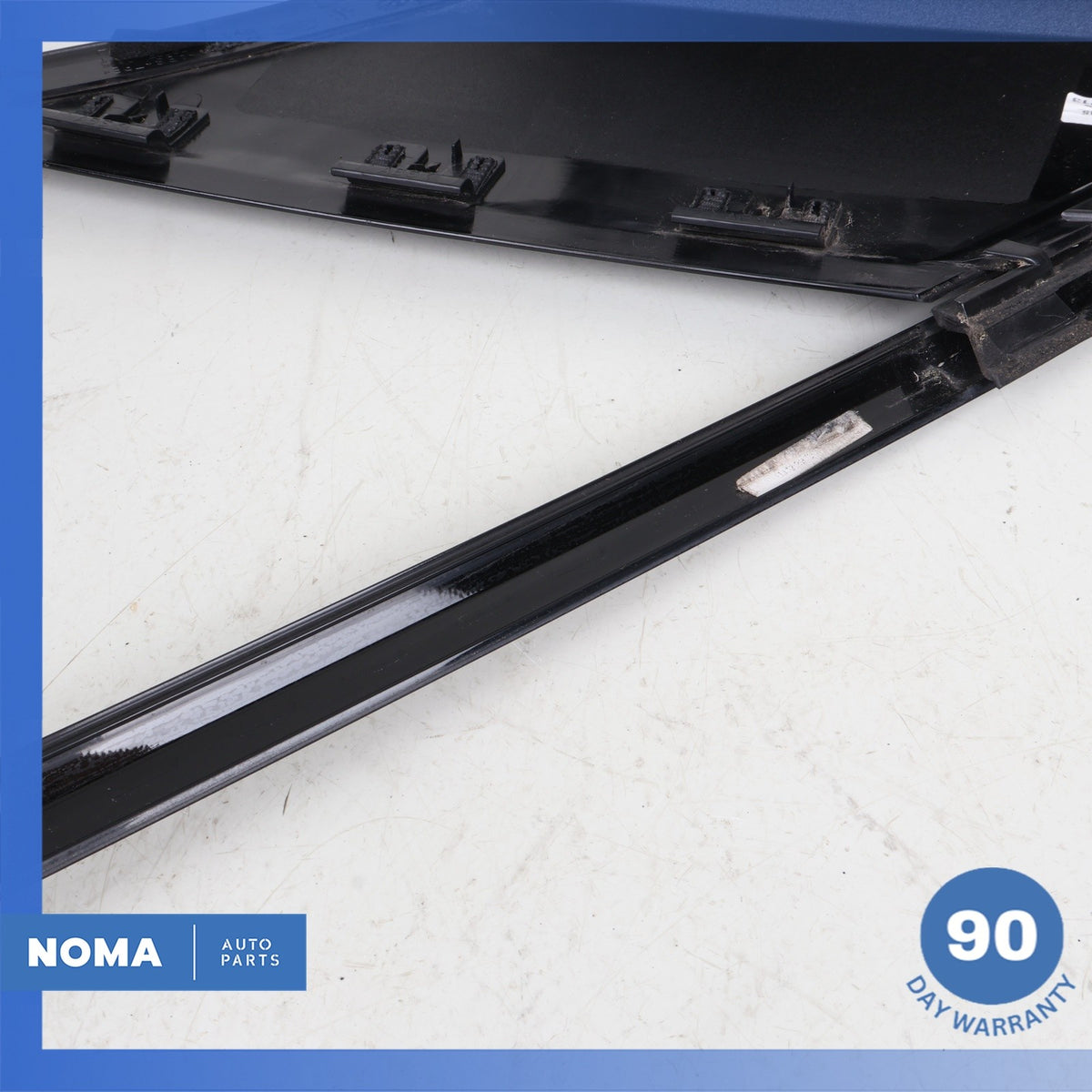 12-13 LR Range Rover Evoque L538 Rear Right Side Exterior D-Pillar Molding OEM - photo 10