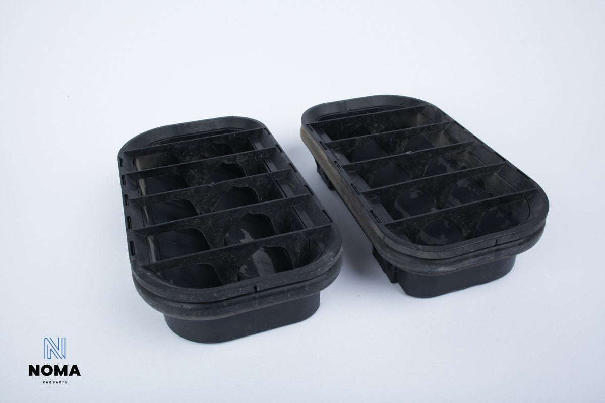 04-09 Jaguar XJ8 Vanden Plas X350 Rear Cabin Air Pressure Vent Box Set of 2 OEM - photo 1