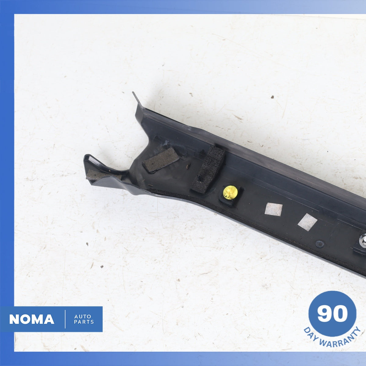 05-16 Land Rover L319 LR3 LR4 Right A Pillar Exterior Windshield Molding OEM - photo 8